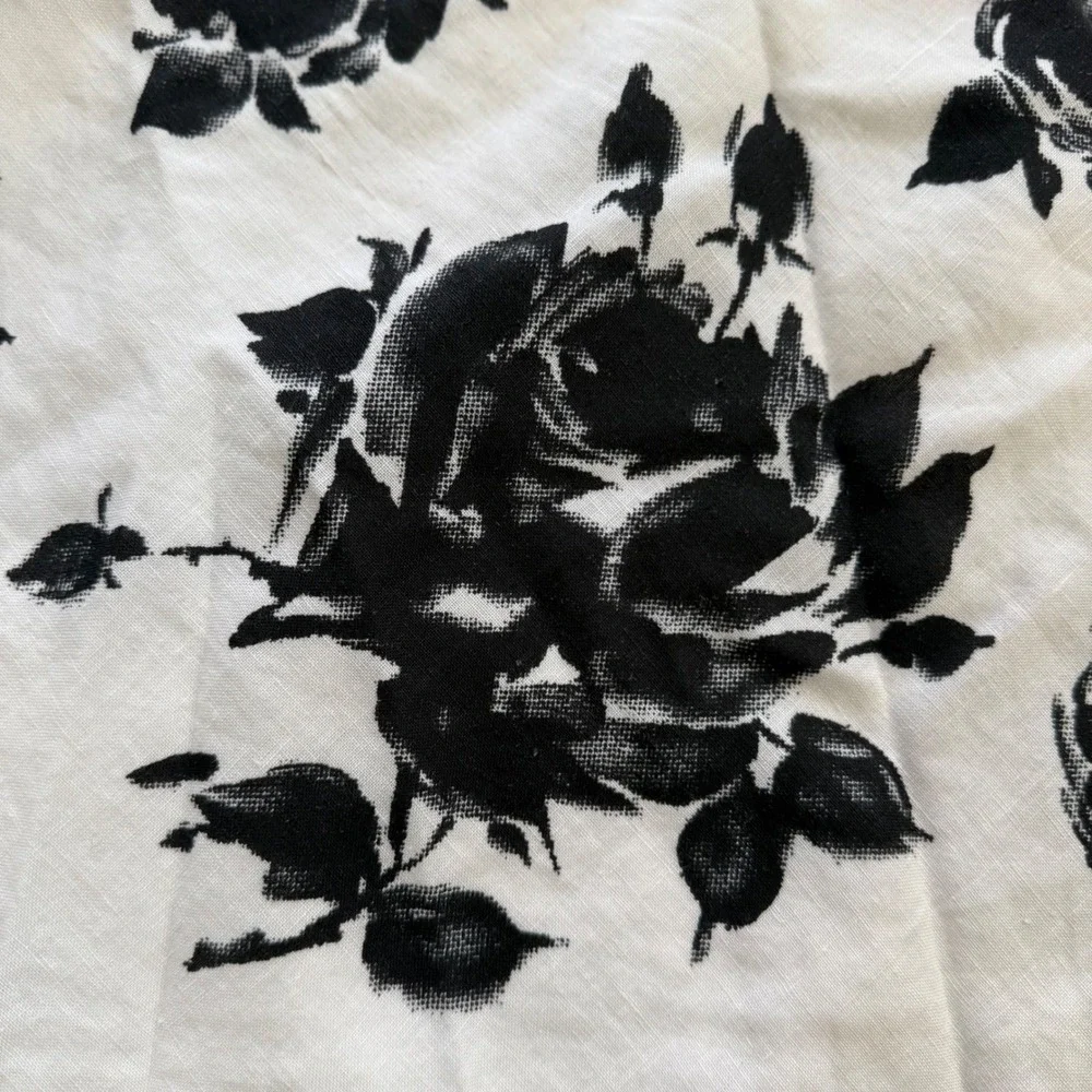 Talbots Petites Black White Rose Floral 100% Linen A-Line Skirt Size 6P‎ GUC
